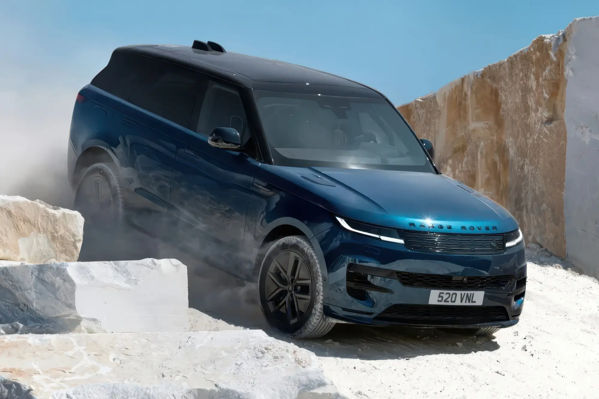 Внедорожник RANGE ROVER SPORT ELECTRIC дебютировал с батареей на 118,5 кВт·ч: платформа MLA-Flex, зарядка за 22 минуты и запас хода до 600 км