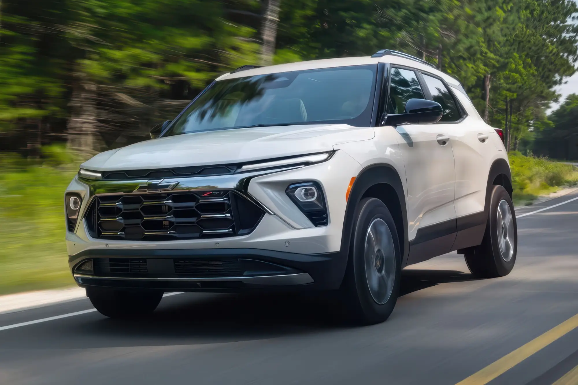 Кроссоверы CHEVROLET TRAX и CHEVROLET TRAILBLAZER: переработанная внешность, новая версия Z71 и экраны 11,3 дюйма в базе