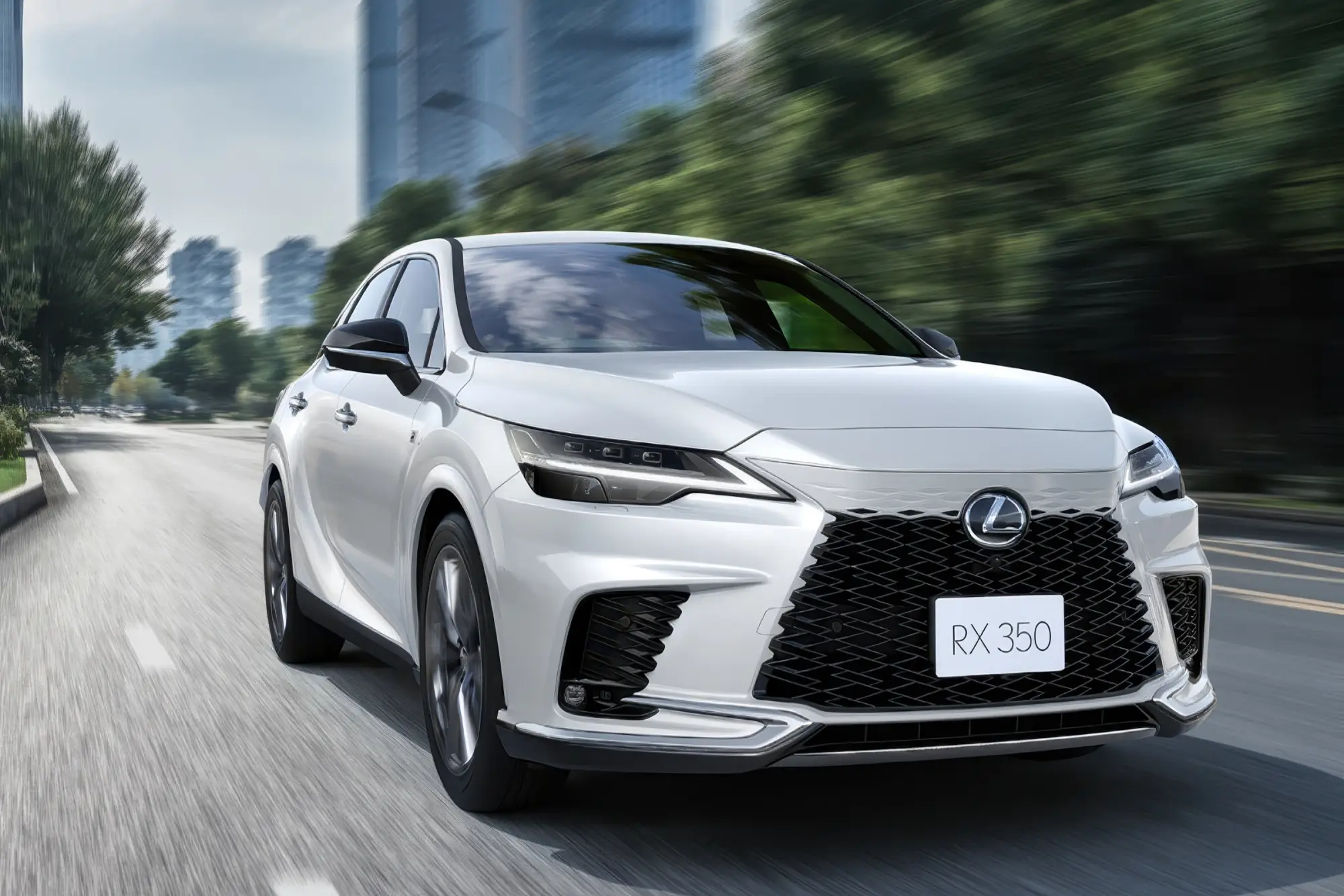 Кроссовер LEXUS RX 2026 модельного года: точечные изменения дизайна, перекалиброванная подвеска и усовершенствованная медиасистема