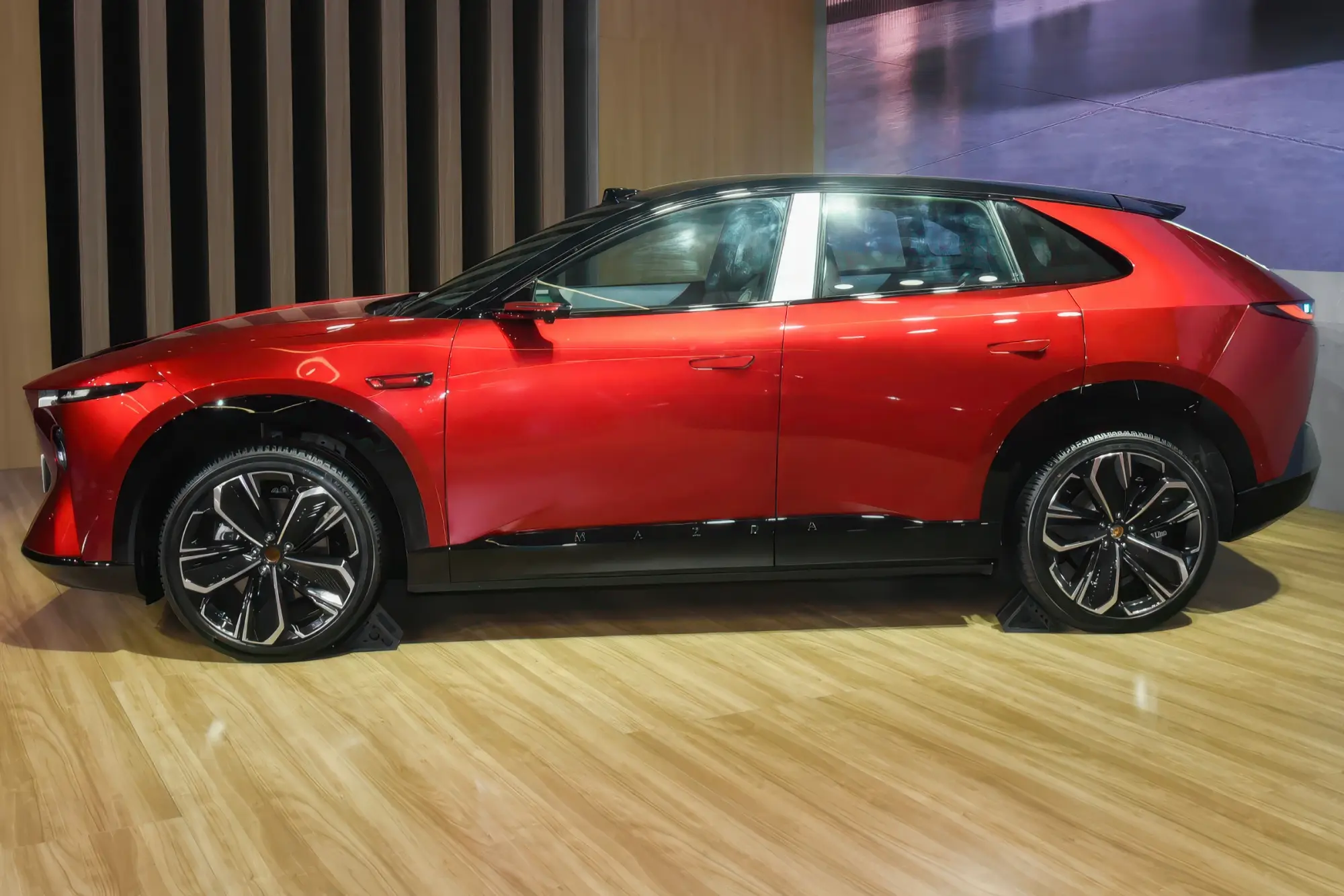 Кроссовер MAZDA EZ-60 2027 модельного года дебютировал в Китае: лидар Hesai ATX, запас хода до 600 км и гибридная версия EREV