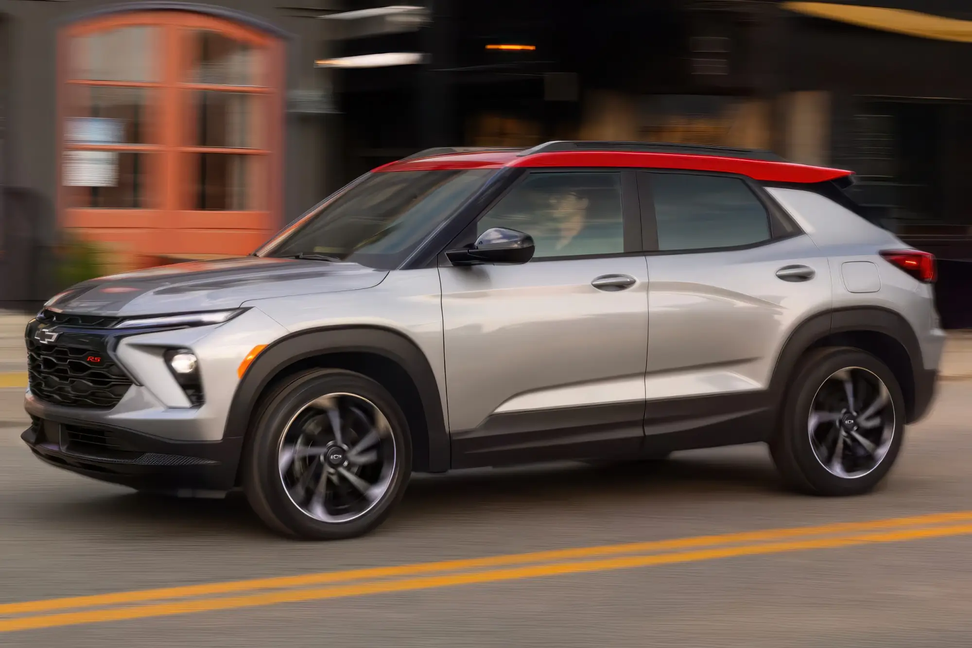 Кроссоверы CHEVROLET TRAX и CHEVROLET TRAILBLAZER: переработанная внешность, новая версия Z71 и экраны 11,3 дюйма в базе