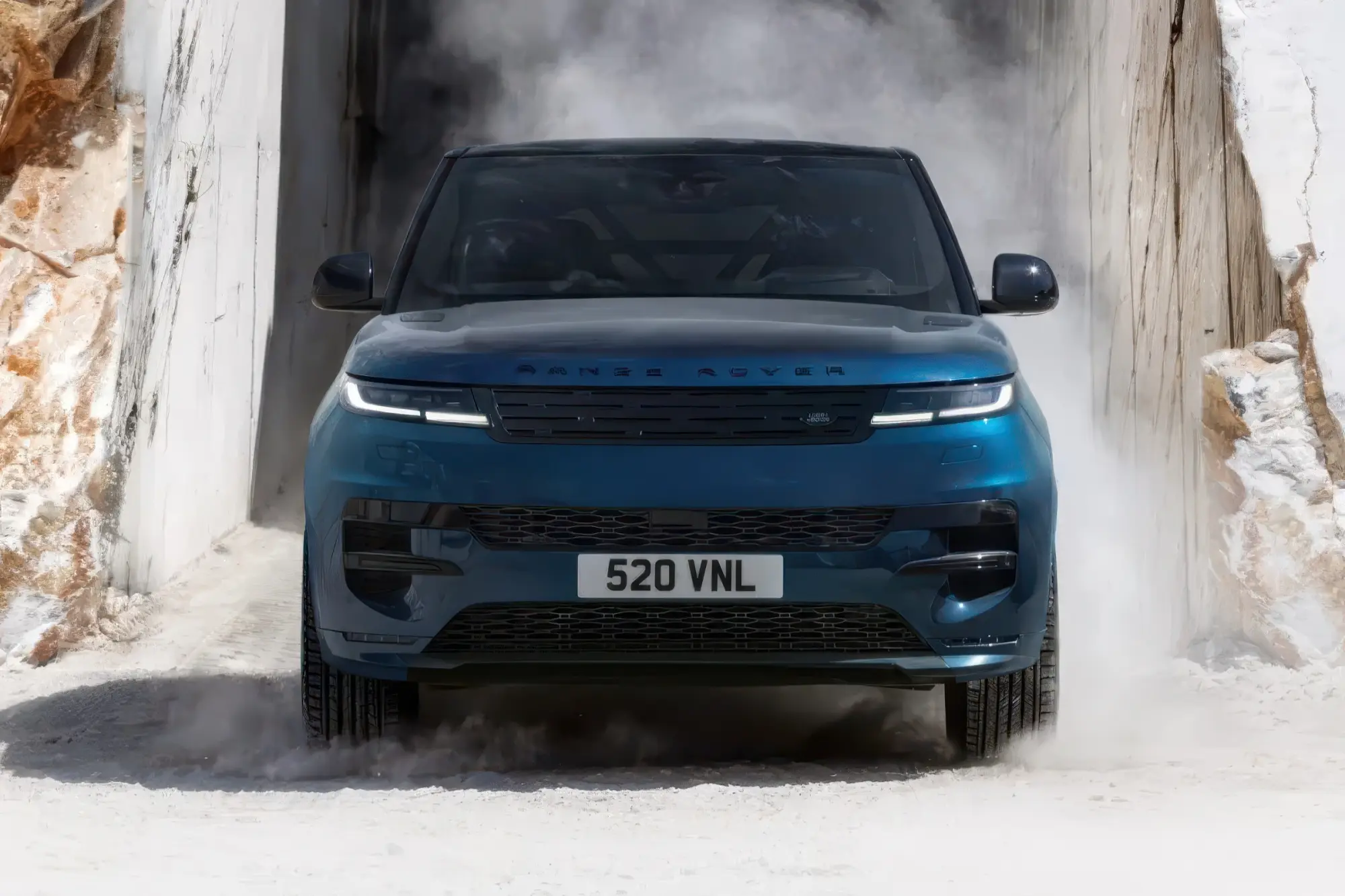 Внедорожник RANGE ROVER SPORT ELECTRIC дебютировал с батареей на 118,5 кВт·ч: платформа MLA-Flex, зарядка за 22 минуты и запас хода до 600 км