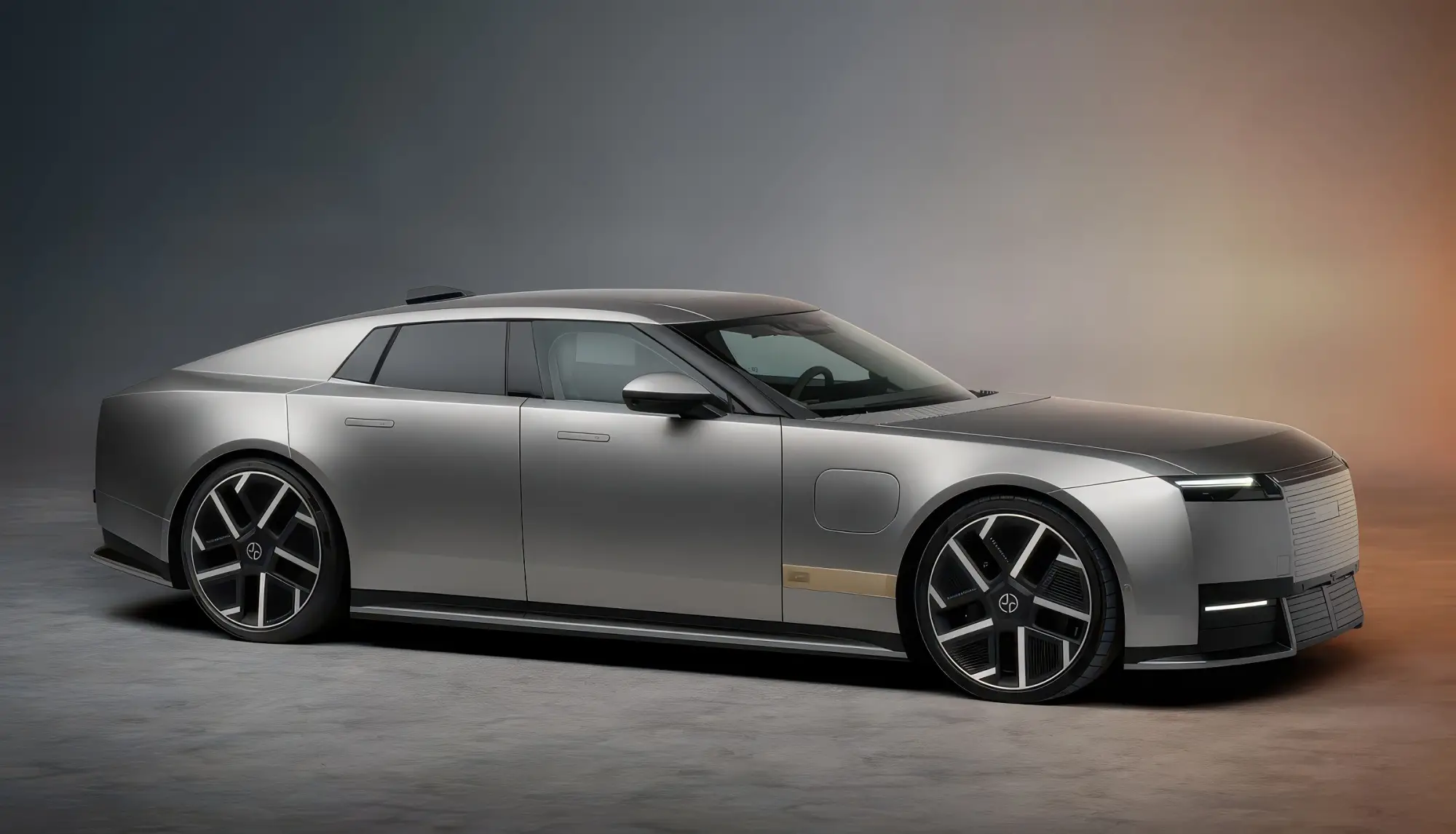 Электрический гран-турер JAGUAR TYPE 01: платформа JEA, три мотора мощностью 1030 сил, отказ от заднего стекла и акустика на 38 динамиков